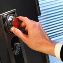 Advanced Locksmith Service Florence, KY 859-466-1173 Advanced Locksmith Service Florence, KY 859-466-1173 - sb-com-01